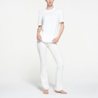 AVSLAPPNAD T-SHIRT MED ÖVERSIZED LÅNG T-SHIRT