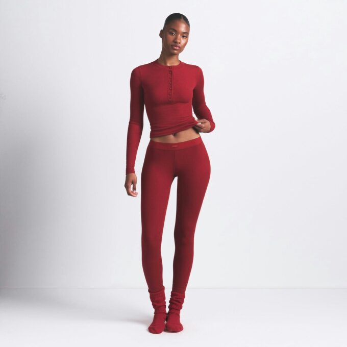 BOMULLSMÖRJAD HENLEY OCH LEGGINGSET