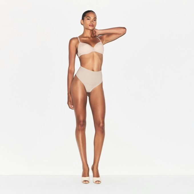 BOMULLSSHAPEWEAR-TRINGOR MED HÖG MIDJA BOMULLSSHAPEWEAR-TRINGOR MED HÖG MIDJA