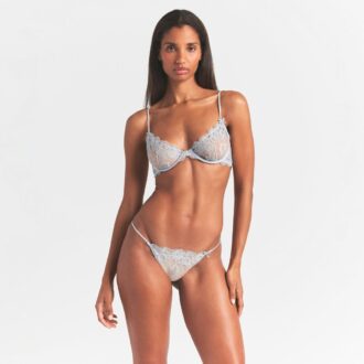 BRODERAD UNDERKLÄDER GREVFRIA STRINGBIKINI