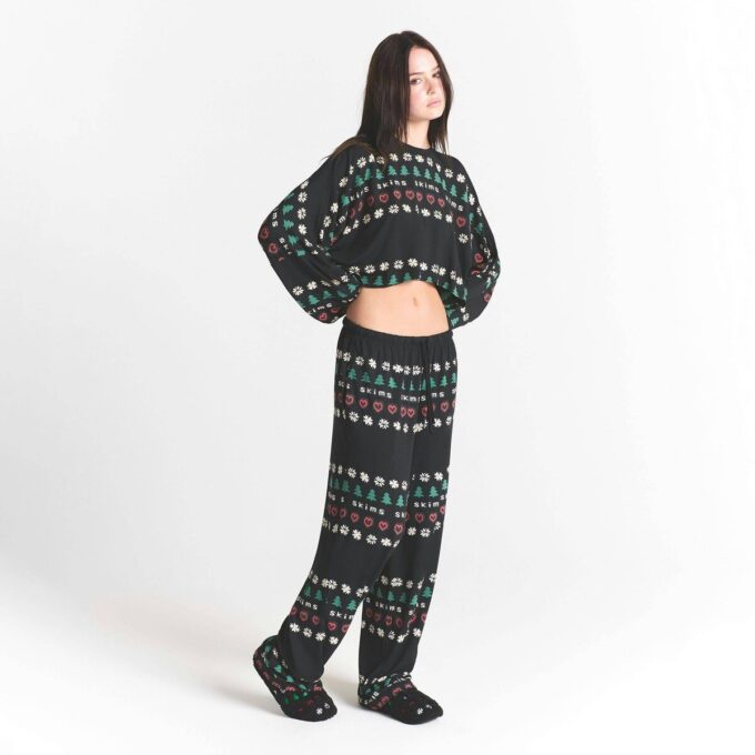 KAKTUSVÄXT FLEA MARKET X SKIMS SKIMS SLEEP CROPPED LÅNGÄRMAD OCH BYXOR SET