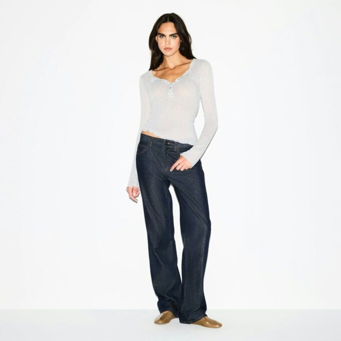 LÅNGÄRMAD HENLEY-TRÖJA MED SKINN LÅNGÄRMAD HENLEY-TRÖJA MED SKINN