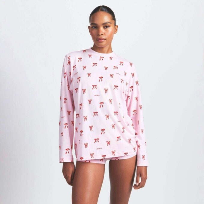 LÅNGÄRMAD T-SHIRT OCH KORTA BOXERSET FÖR POJKVÄN LÅNGÄRMAD T-SHIRT OCH KORTA BOXERSET FÖR POJKVÄN