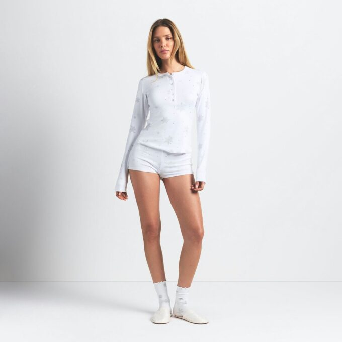 LOGOTYP PLYSCH POINTELLE MED STRASS HENLEY-SET LOGOTYP PLYSCH POINTELLE MED STRASS HENLEY-SET