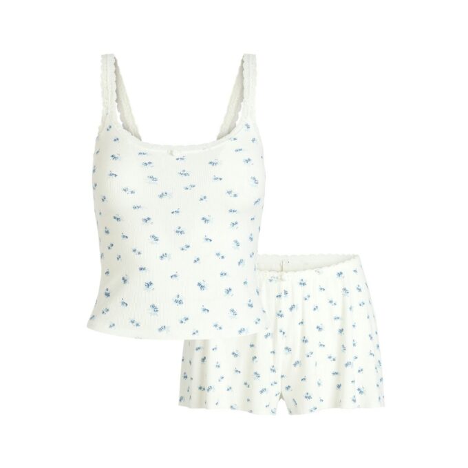 MJUKT SET MED LOUNGE-TOPPAR I SPETSLIM OCH SHORTS MJUKT SET MED LOUNGE-TOPPAR I SPETSLIM OCH SHORTS