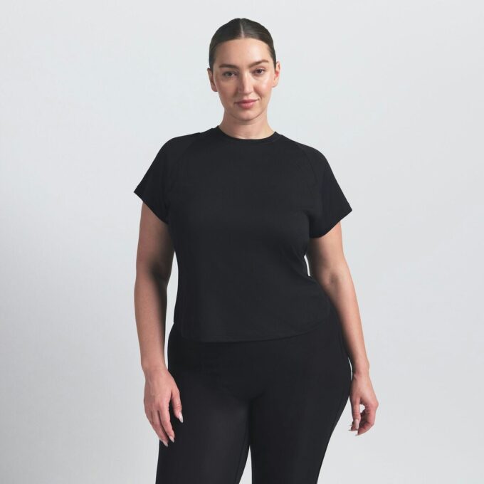 NikeSKIMS LUFTIG BABY-T-SHIRT NikeSKIMS LUFTIG BABY-T-SHIRT