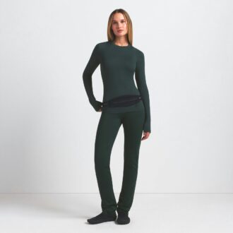 NikeSKIMS LUFTIG LÅNGÄRMAD TOPP MED RUND HALS