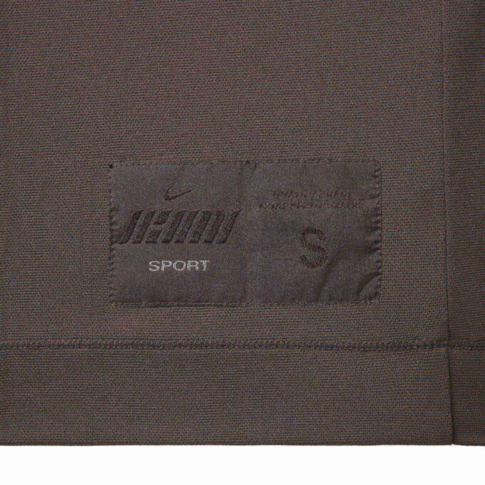NikeSKIMS LUFTIG V-RINGAD OVERSIZED LÅNGÄRMAD TOPP NikeSKIMS LUFTIG V-RINGAD OVERSIZED LÅNGÄRMAD TOPP