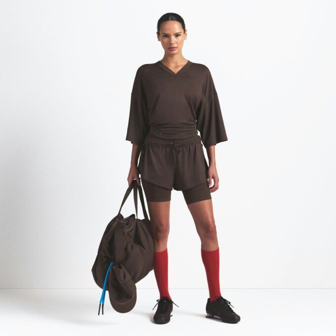 NikeSKIMS LUFTIG V-RINGAD ÖVERSIZED TOPP NikeSKIMS LUFTIG V-RINGAD ÖVERSIZED TOPP