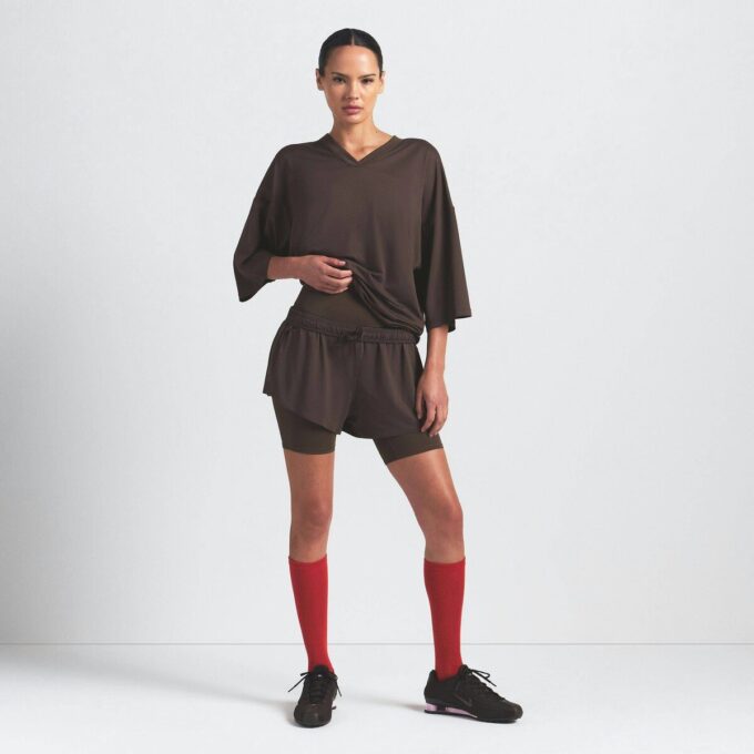 NikeSKIMS LUFTIG V-RINGAD ÖVERSIZED TOPP NikeSKIMS LUFTIG V-RINGAD ÖVERSIZED TOPP