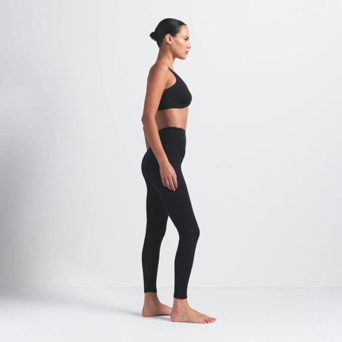 NikeSKIMS MATT 26″ LEGGINGS NikeSKIMS MATT 26″ LEGGINGS