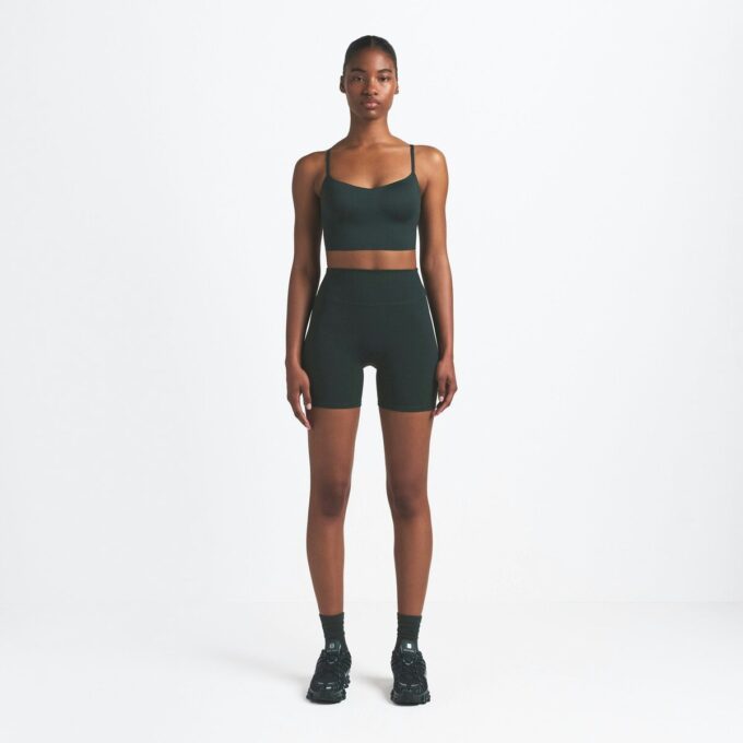 NikeSKIMS MATT 5″ BIKERSHORTS NikeSKIMS MATT 5″ BIKERSHORTS