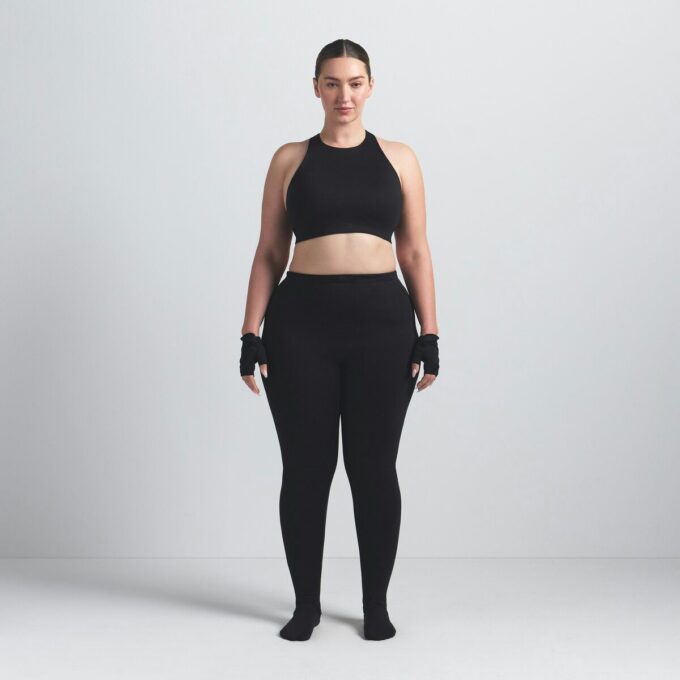 NikeSKIMS MATT FOOTSIE GRIP LEGGINGS NikeSKIMS MATT FOOTSIE GRIP LEGGINGS