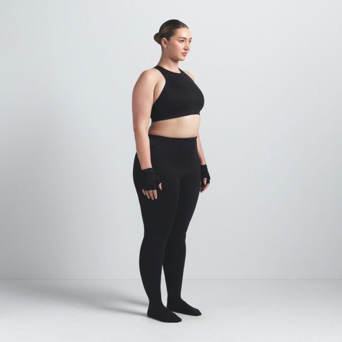 NikeSKIMS MATT FOOTSIE GRIP LEGGINGS NikeSKIMS MATT FOOTSIE GRIP LEGGINGS