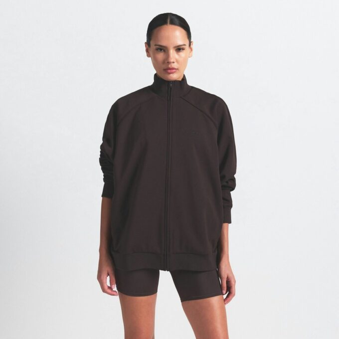 NikeSKIMS MATT TRICOT OVERSIZED TRÄNINGSJACKA NikeSKIMS MATT TRICOT OVERSIZED TRÄNINGSJACKA