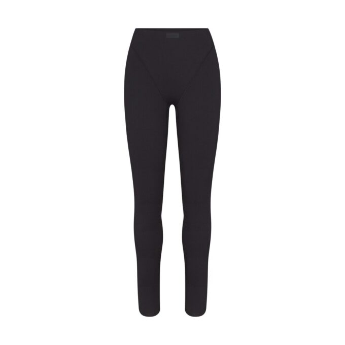 NikeSKIMS MATT V-LINE 26″ LEGGINGS NikeSKIMS MATT V-LINE 26″ LEGGINGS