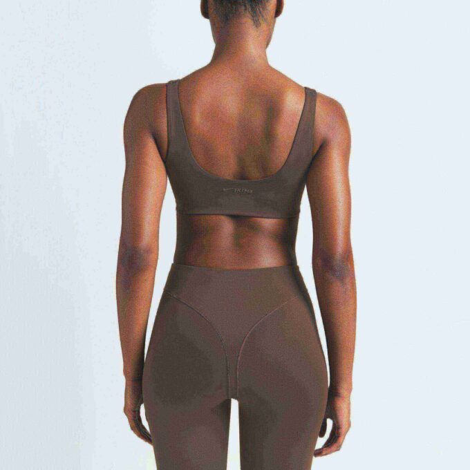 NikeSKIMS MATT V-LINE 26″ LEGGINGS NikeSKIMS MATT V-LINE 26″ LEGGINGS