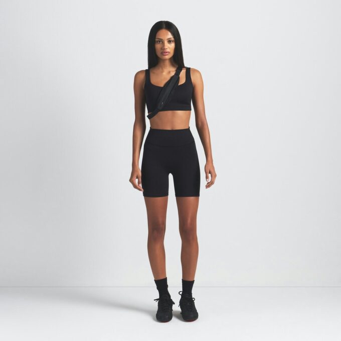 NikeSKIMS MATTE BH MED ROLLUPPRINGNING
