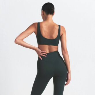 NikeSKIMS MATTE BH MED ROLLUPPRINGNING