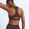 NikeSKIMS SHINE BH MED HÖG HALS NikeSKIMS SHINE BH MED HÖG HALS