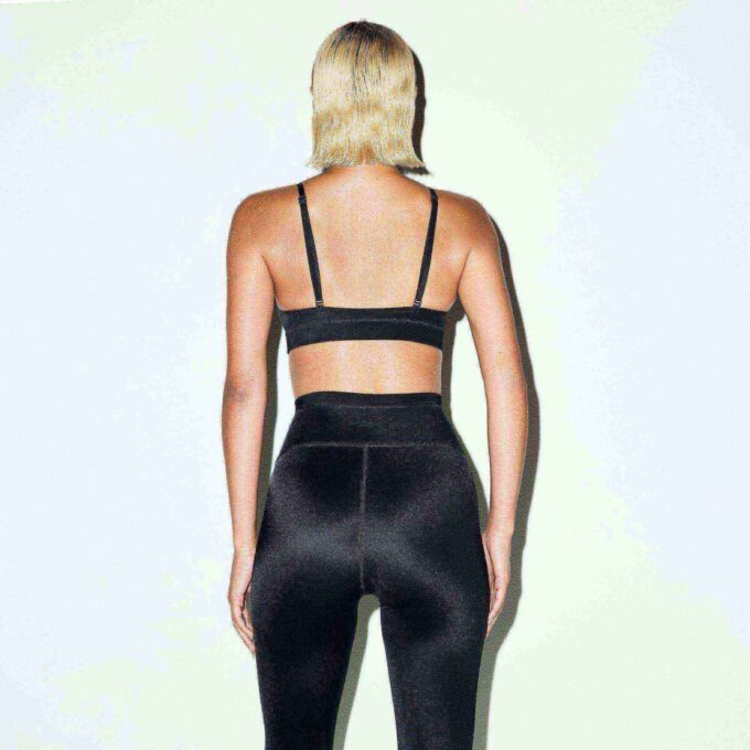 NikeSKIMS SHINE DRAGSLÅDA 66″ LEGGINGS NikeSKIMS SHINE DRAGSLÅDA 66″ LEGGINGS