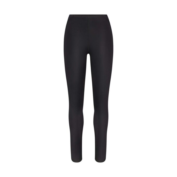 NikeSKIMS SHINE DRAGSLÅDA 66″ LEGGINGS NikeSKIMS SHINE DRAGSLÅDA 66″ LEGGINGS