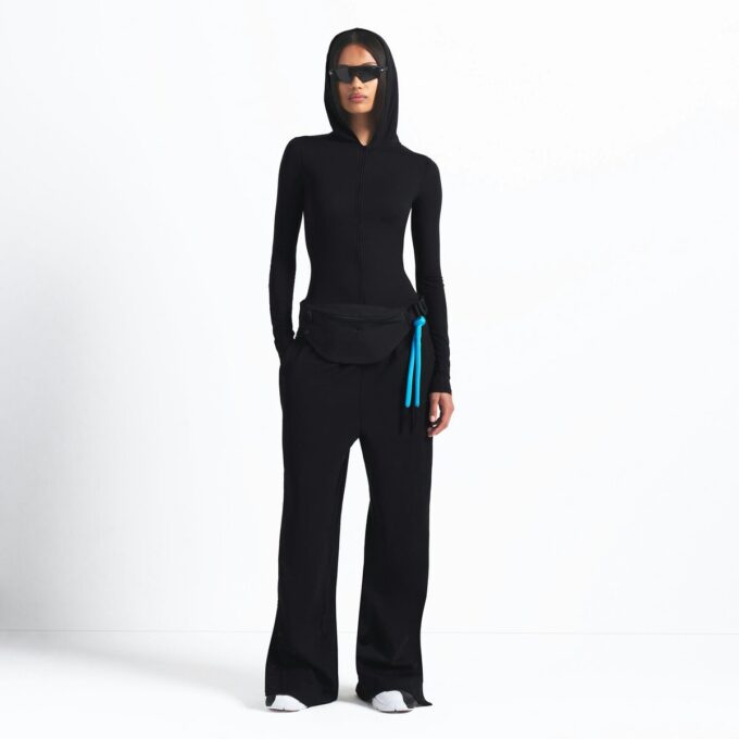 NikeSKIMS VIKTFRIA LAGAR HOODIE MED DRAGKEDJA NikeSKIMS VIKTFRIA LAGAR HOODIE MED DRAGKEDJA