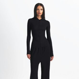NikeSKIMS VIKTFRIA LAGAR HOODIE MED DRAGKEDJA