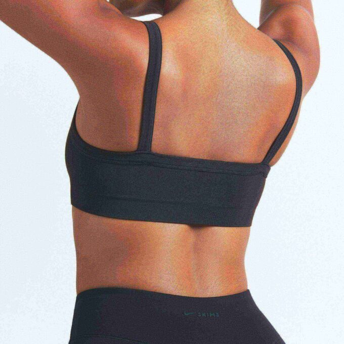 NikeSKIMS VINTAGE SÖMLÖS CAMI-BH NikeSKIMS VINTAGE SÖMLÖS CAMI-BH