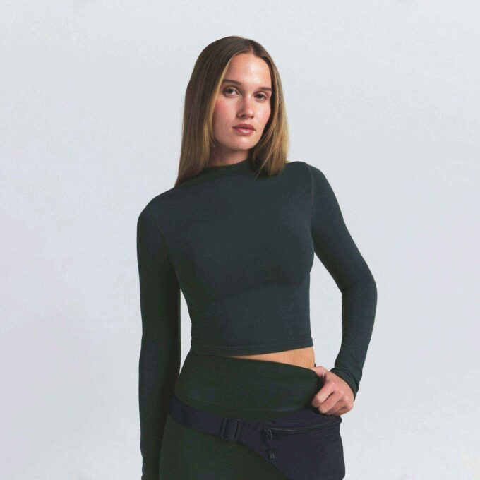 NikeSKIMS VINTAGE SÖMLÖS CROPTOPP MED HÖG HALS