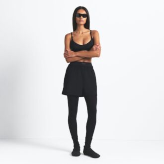 NikeSKIMS VÄVD NYLON 13 cm TRÄNINGSHORTS