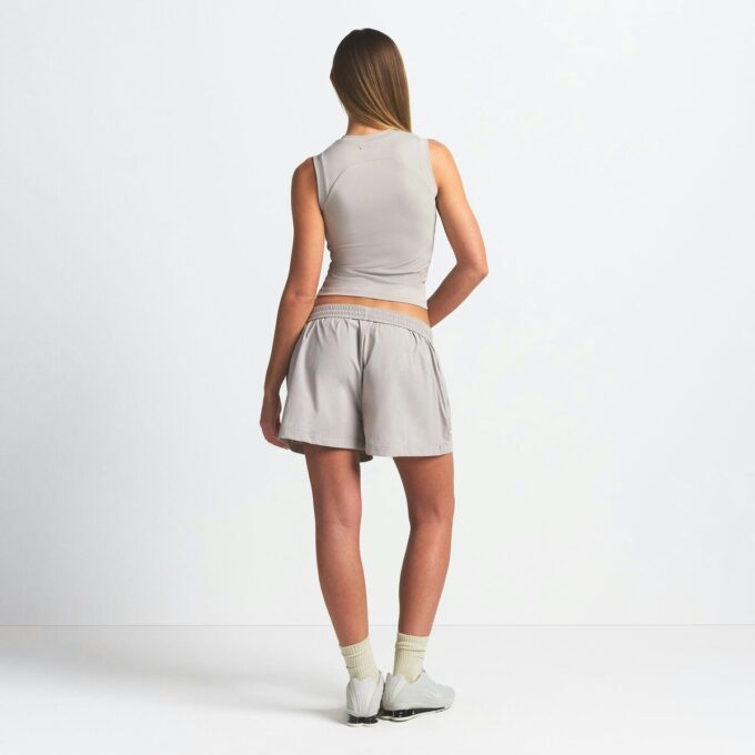 NikeSKIMS VÄVD NYLON 13 cm TRÄNINGSHORTS NikeSKIMS VÄVD NYLON 13 cm TRÄNINGSHORTS