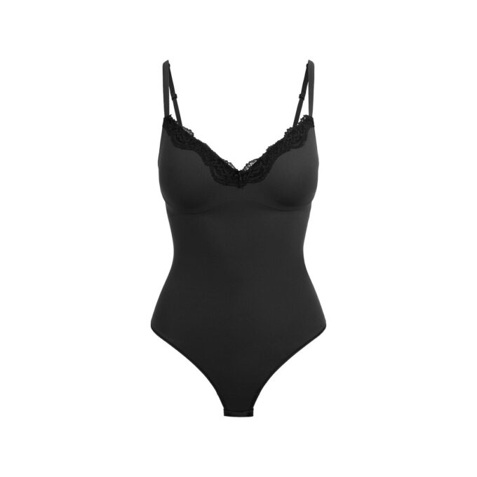 PASSAR ALLA PUSH-UP-DRESS I SPETS