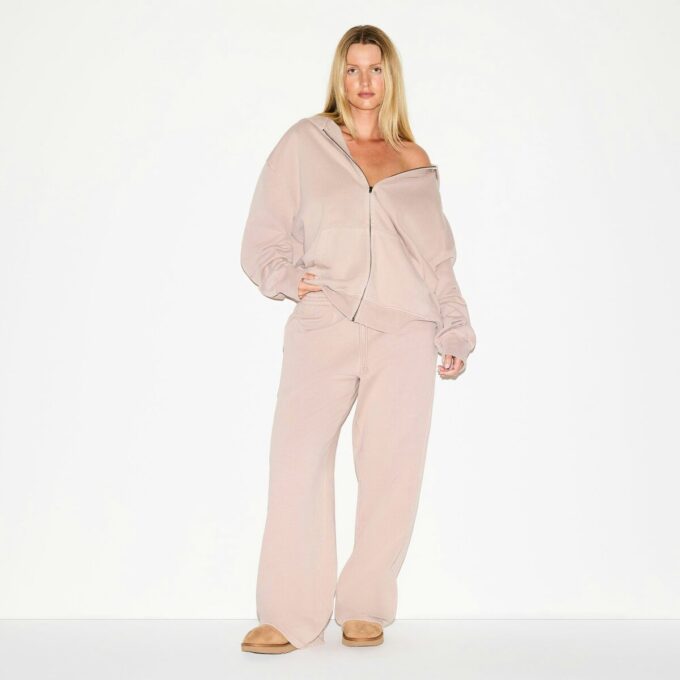 POJKVÄN FLEECE OVERSIZED HOODIE MED DRAGKEDJA POJKVÄN FLEECE OVERSIZED HOODIE MED DRAGKEDJA