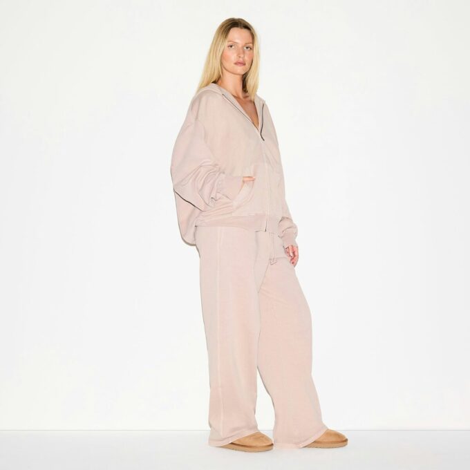 POJKVÄN FLEECE OVERSIZED HOODIE MED DRAGKEDJA POJKVÄN FLEECE OVERSIZED HOODIE MED DRAGKEDJA