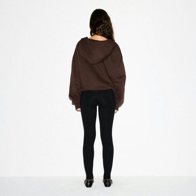 POJKVÄN FLEECE OVERSIZED HOODIE MED DRAGKEDJA POJKVÄN FLEECE OVERSIZED HOODIE MED DRAGKEDJA