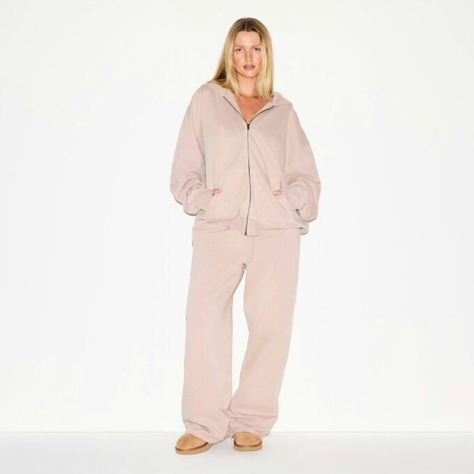 POJKVÄN FLEECE OVERSIZED HOODIE MED DRAGKEDJA POJKVÄN FLEECE OVERSIZED HOODIE MED DRAGKEDJA