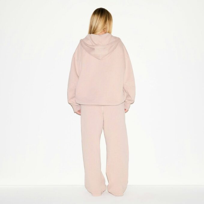 POJKVÄN FLEECE OVERSIZED HOODIE MED DRAGKEDJA POJKVÄN FLEECE OVERSIZED HOODIE MED DRAGKEDJA