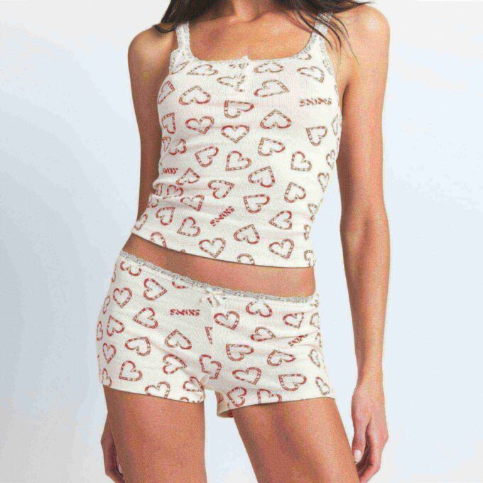 SET MED RIBBAT BOMULLSTRYCK OCH SHORT