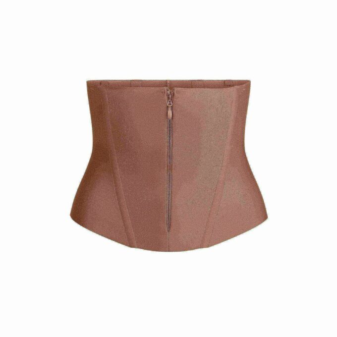 SKIMS BODY CORE SCULPT MIDJESTRÖRNING SKIMS BODY CORE SCULPT MIDJESTRÖRNING