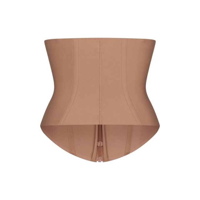 SKIMS BODY CORE SCULPT MIDJESTRÖRNING SKIMS BODY CORE SCULPT MIDJESTRÖRNING