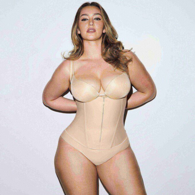 SKIMS BODY CORE SCULPT MIDJETRANDE THONG