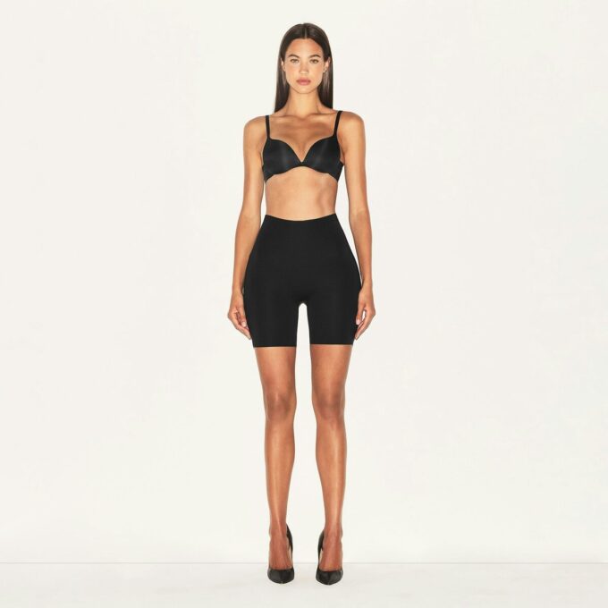 SKIMS BODY HIP ENHANCING VADDRADE SHORT