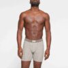 SKIMS BOMULL HERR 13 cm BOXERKALSONGER 3-PACK SKIMS BOMULL HERR 13 cm BOXERKALSONGER 3-PACK