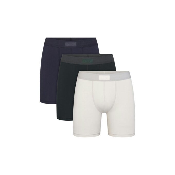 SKIMS BOMULL HERR 13 cm BOXERKALSONGER 3-PACK SKIMS BOMULL HERR 13 cm BOXERKALSONGER 3-PACK