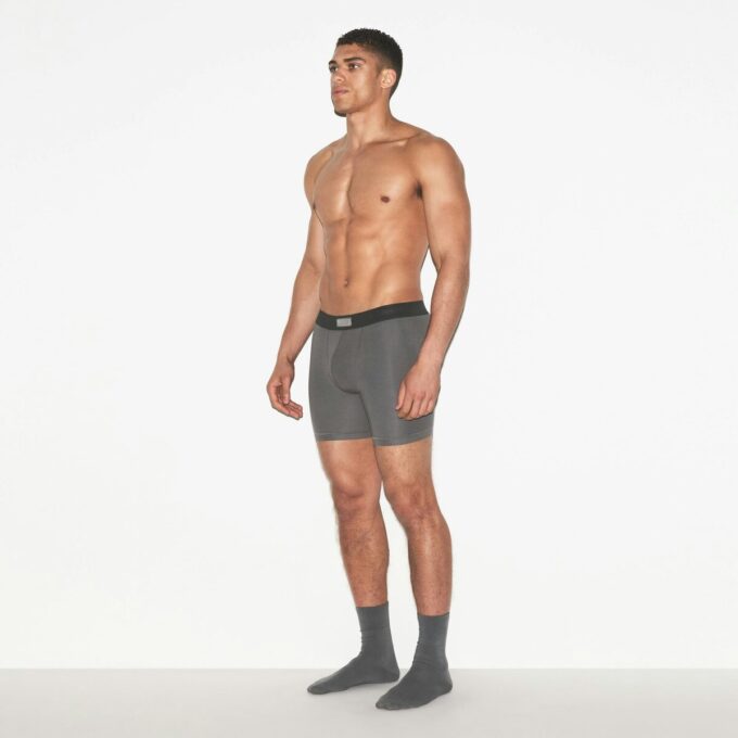 SKIMS BOMULL HERR 13 cm BOXERKALSONGER 3-PACK SKIMS BOMULL HERR 13 cm BOXERKALSONGER 3-PACK