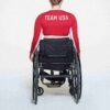 SKIMS FÖR TEAM USA SIGNATURE SWIM PARALYMPISK LÅNGÄRMAD BOKAD T-SHIRT