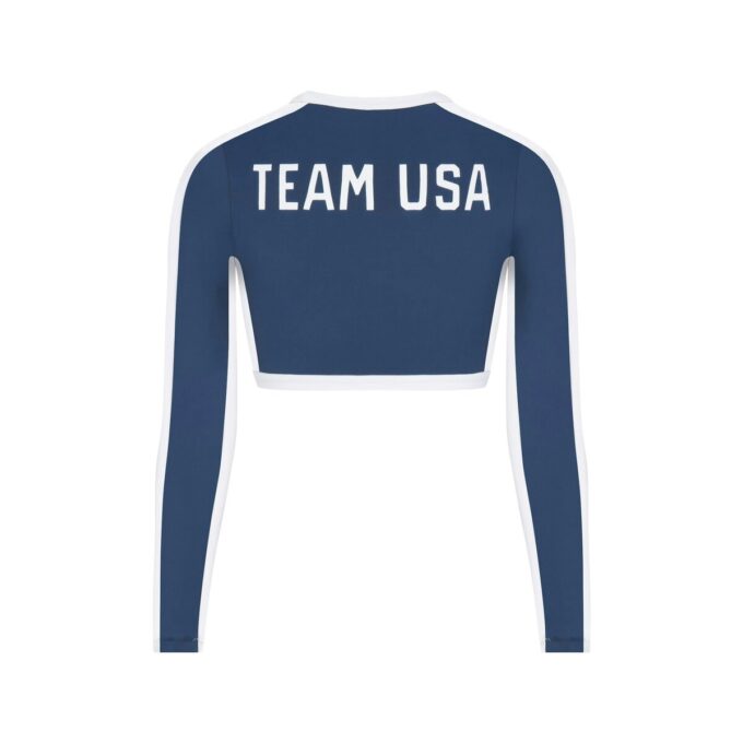 SKIMS FÖR TEAM USA SIGNATURE SWIM PARALYMPISK LÅNGÄRMAD BOKAD T-SHIRT