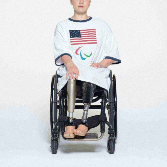 SKIMS FÖR USA:S BOMULLSRIBBADE PARALYMPISKA T-SHIRT MINIKLÄNNING