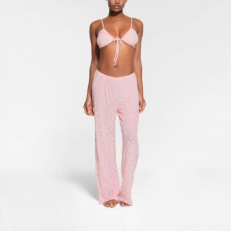 SKINLIG SAMMETSBRALETTE MED KNYTNING FRAM